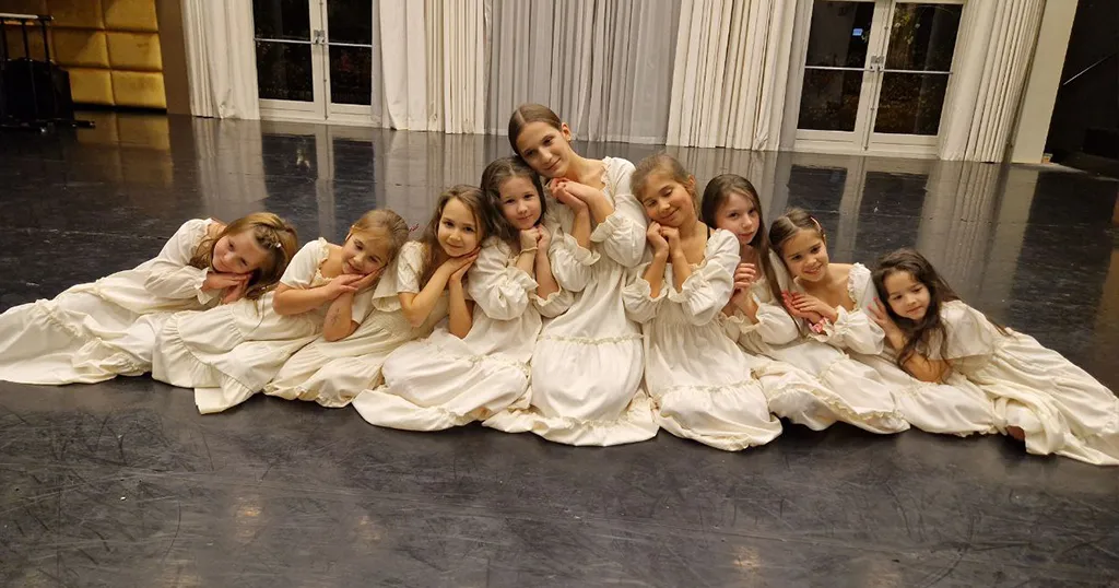 Children’s Group – Growing Together Through Dance